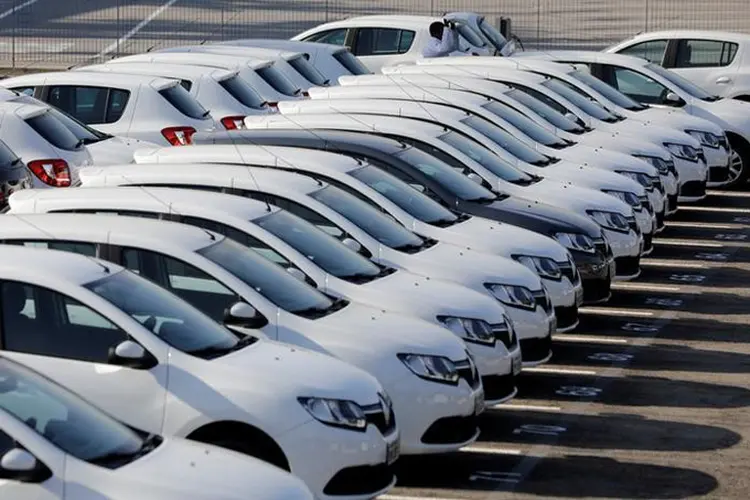 Carros estacionados: dos US$ 2,068 bilhões de carros exportados pelo Brasil até abril, 90% foram para Argentina (Paulo Whitaker/Reuters)