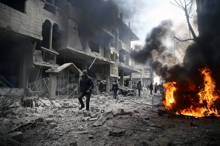 Síria: desde 25 de dezembro, o regime sírio conduz uma ofensiva para reconquistar a zona sudeste de Idlib (Bassam Khabieh/Reuters)