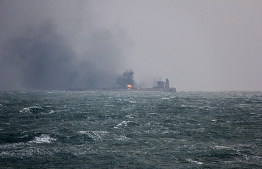 Vazamento de óleo no mar da China pode estar entre 10 maiores