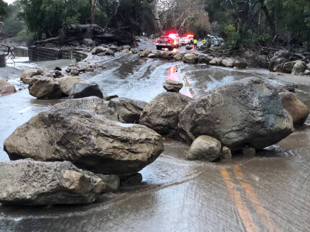 Fortes chuvas no sul da Califórnia deixam pelo menos 8 mortos