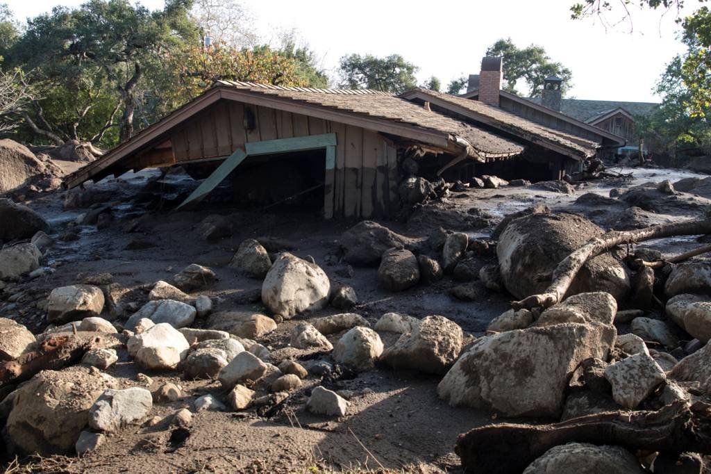 Deslizamentos na Califórnia já deixam 17 mortos
