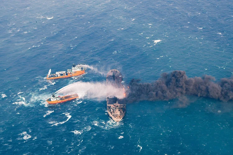 Petroleiro iraniano: acidente aconteceu depois que o petroleiro colidiu com um navio-mercante no dia 6 de janeiro nas águas do Mar da China Oriental (Foto/Reuters)