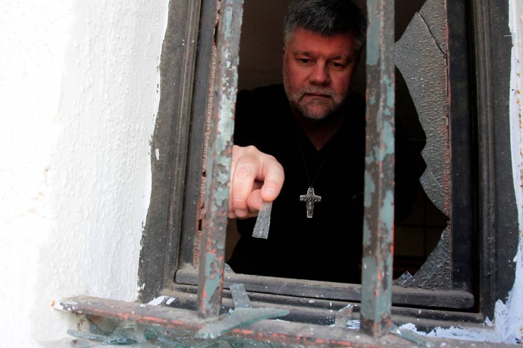 Igrejas de Santiago são atacadas em protesto contra visita papal