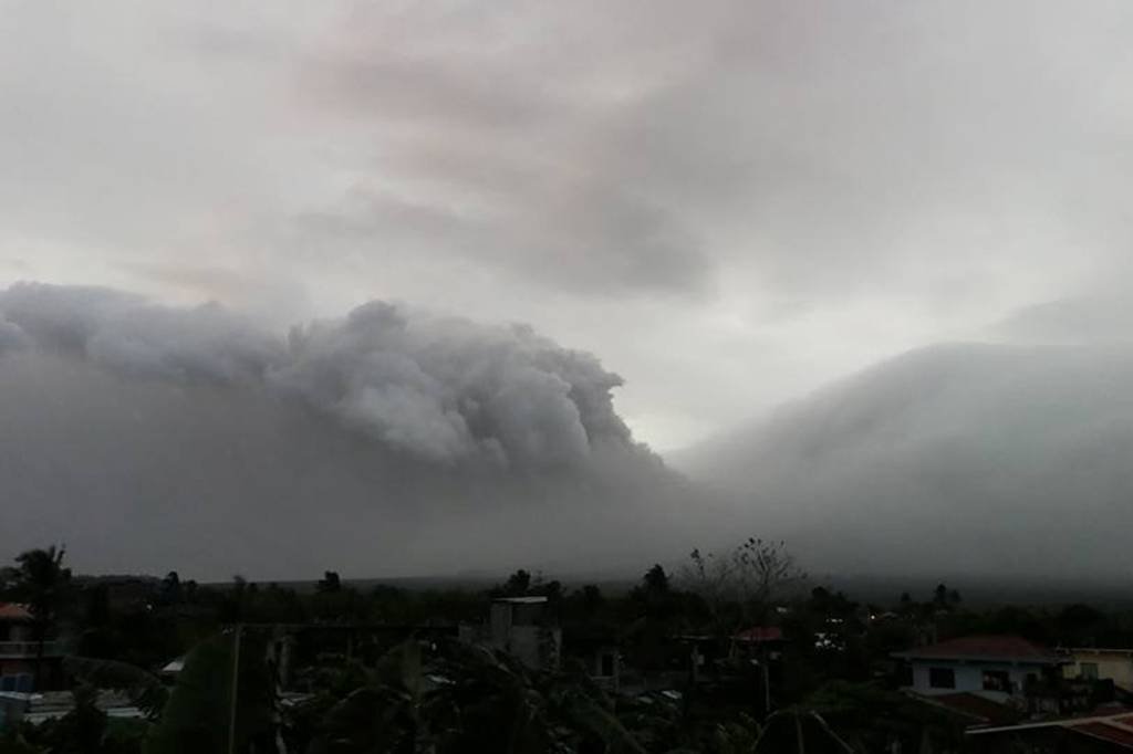 Filipinas decretam alerta máximo perante ameaça de vulcão