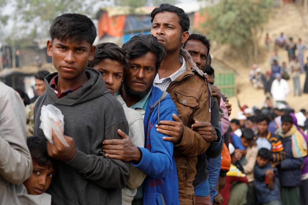 Rohingyas protestam em Bangladesh contra retorno a Mianmar