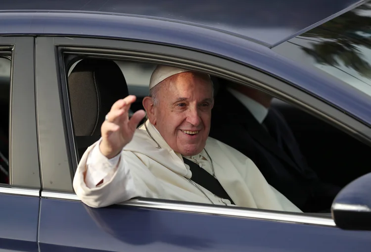 Papa Francisco: "O que ele prega é que, antes de vermos o que há de diferente, a Igreja se firme no que nos une, que é o amor ao próximo. É a grande reviravolta", analisa Francisco Borba Ribeiro Neto, do Núcleo Fé e Cultura da PUC-SP (Ricardo Rojas/Reuters)