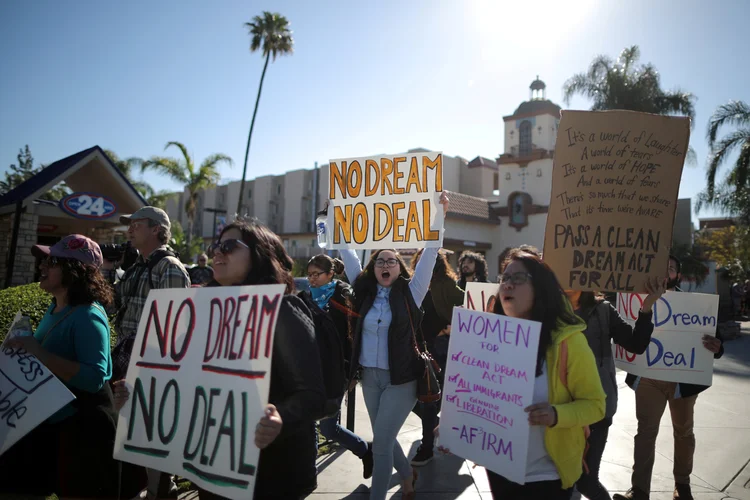 Daca: angústia da espera é agravada principalmente porque a maioria dos jovens beneficiários diz se sentir mais adaptado ao estilo, cultura norte-americana que brasileira (Lucy Nicholson/Reuters)