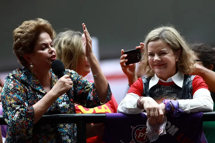 Dilma Rousseff: "antes Lula tinha que ser destruído, agora tem que ser aniquilado" (Diego Vara/Reuters)