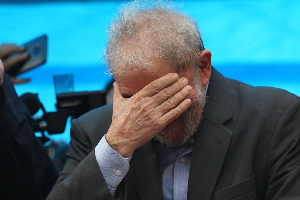 Fachin nega novo habeas corpus. Lula pode ser preso a qualquer momento | Exame