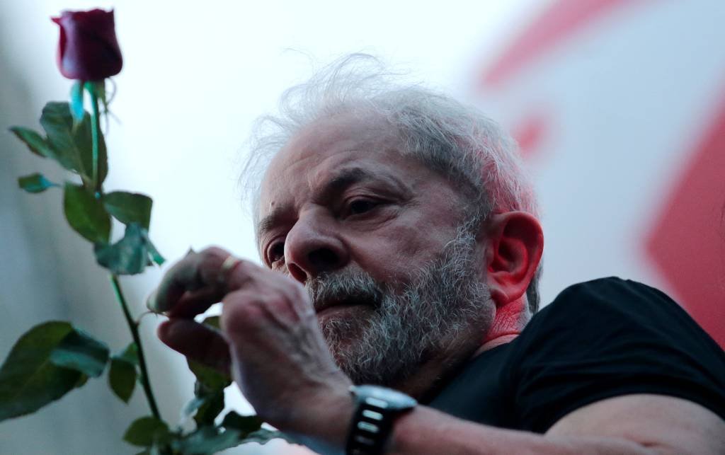 Chances de Lula ser candidato diminuíram, diz Eurasia