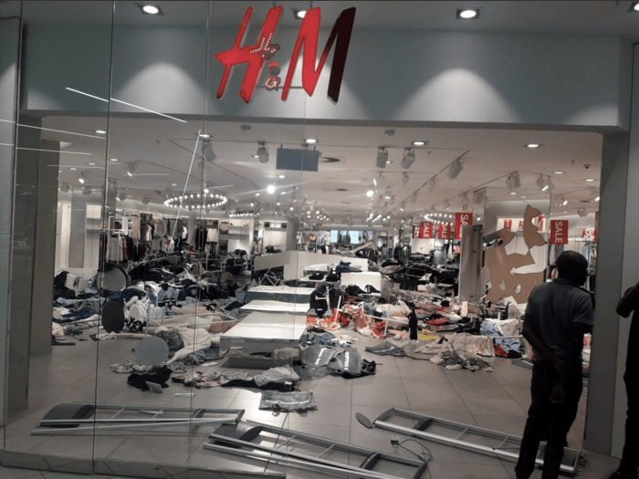 H&M fecha temporariamente lojas na África do Sul após protestos