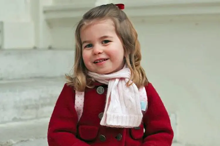 A princesa Charlotte em seu primeiro dia da escola: foto foi tirada por sua mãe, Kate (kensingtonroyal/ Instagram/Divulgação)