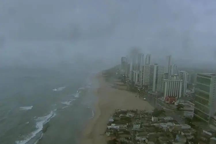 Recife: acidente ocorreu na praia do Pina, em Boa Viagem (TV Globo/Reprodução)
