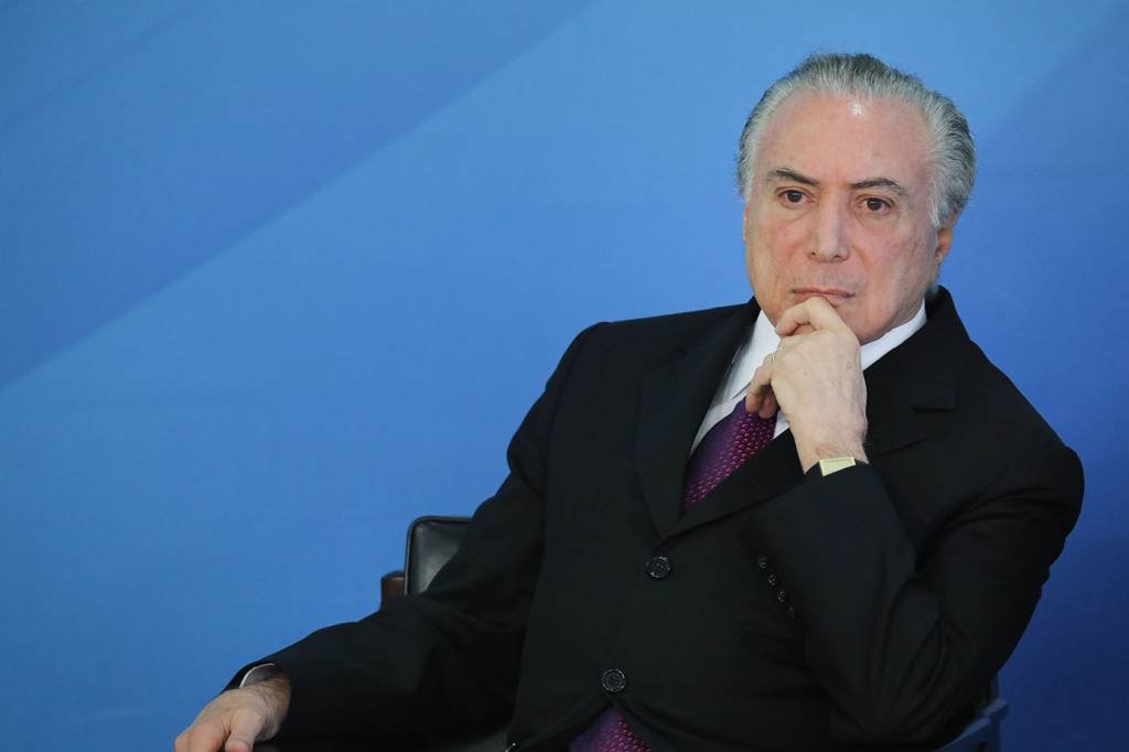 "Dia normal", diz Temer sobre julgamento de Lula no país