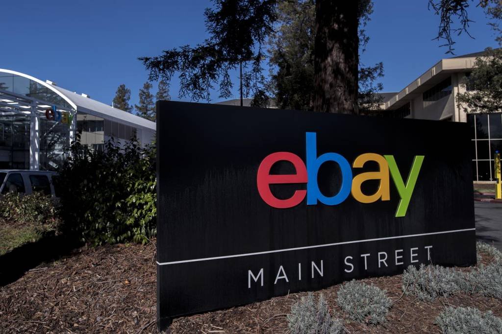 eBay acusa Amazon de assediar vendedores em sua plataforma