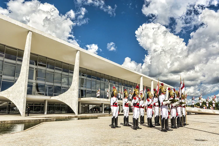 Palácio do Planalto: o vencedor das eleições presidenciais em 2018 pode conduzir o Brasil a um futuro mais rico ou ao abismo da recessão | Andre Dib/Pulsar Imagens / 