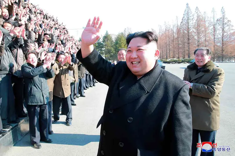 Kim: "Venha o senhor para a Rússia, ficaremos felizes em vê-lo", afirmou Lavrov (KCNA/via REUTERS/Reuters)