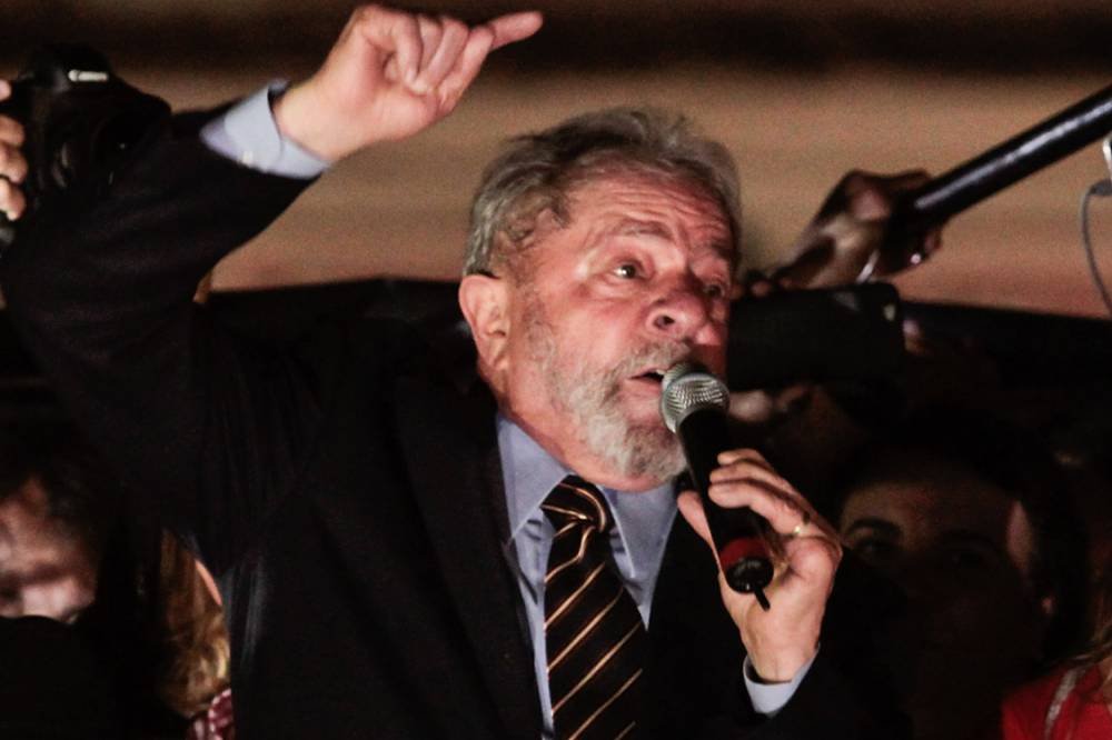 Em encontro com sindicalistas, Lula critica reforma trabalhista