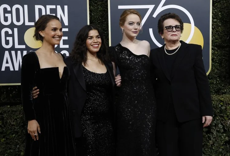 NATALIE PORTMAN (À ESQ) NO GLOBO DE OURO: atriz apontou para um problema de fundo &#8211; as mulheres não chegam a cargos de liderança  / Mario Anzuoni/ Reuters