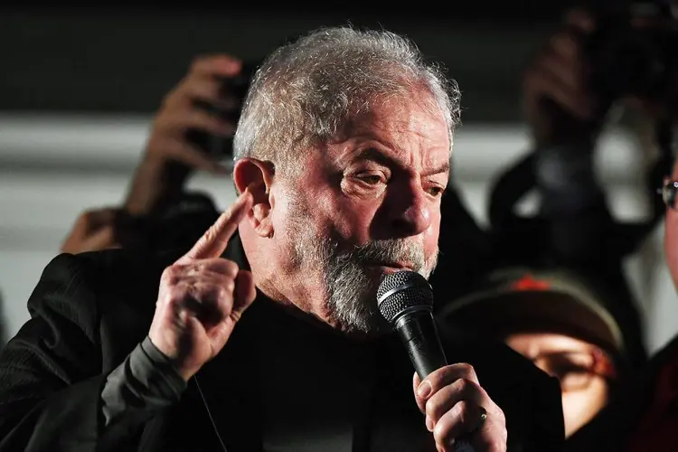 Lula: juíza não deferiu pedido dos advogados do ex-presidente sob o pretexto de que já pediu informações da Polícia Federal sobre o pleito (Ricardo Matsukawa/VEJA)