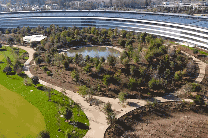 Drone mostra a incrível nova sede da Apple