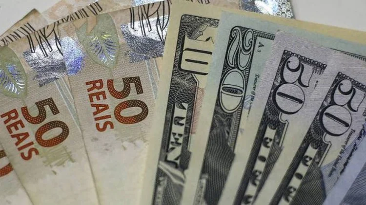 Real: no ano, a moeda brasileira acumula desvalorização de 12% (Ricardo Moraes/Reuters)