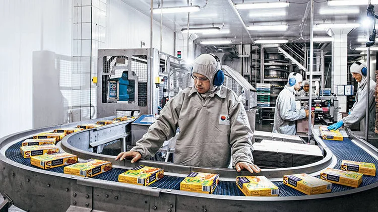 Perdigão: Anvisa proibiu a venda e a distribuição, em todo o país, de alguns lotes de derivados de frango in natura da marca (Germano Luders/Exame Hoje)