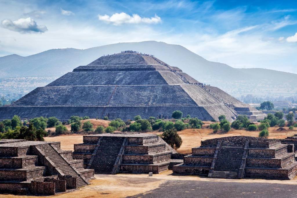 Após 500 anos, cientistas descobrem qual doença dizimou Astecas
