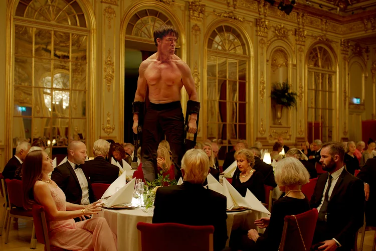 Cena de "The Square - A Arte da Discórdia": filme é o favorito na categoria de melhor filme estrangeiro no Globo de Ouro e Oscar (Pandora Filmes/Divulgação)