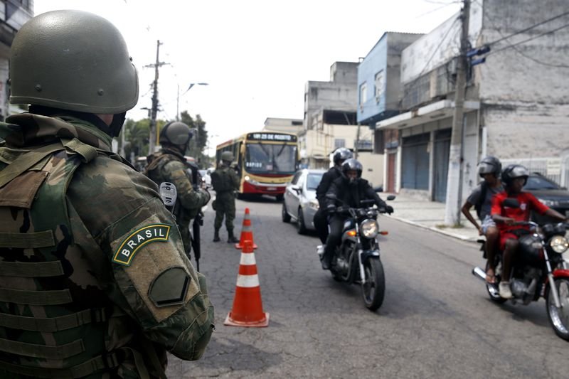 Exército: com a aprovação do decreto, nenhuma Proposta de Emenda à Constituição (PEC) tramitará no Congresso (Reuters/Tânia Rêgo)