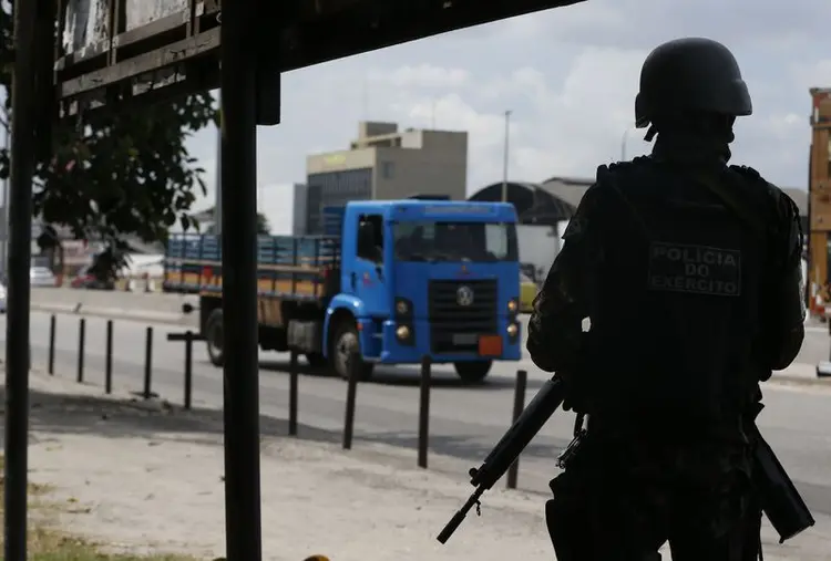 Intervenção: a medida estabelece uma intervenção na área de segurança no estado do Rio de Janeiro (Tânia Rêgo/Agência Brasil)