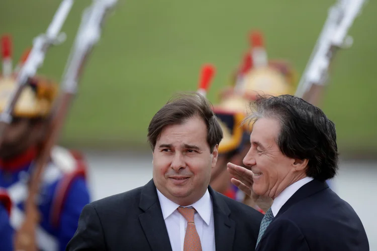 Maia e Eunício: ambos não querem parecer que são "pautados" por uma gestão impopular (Ueslei Marcelino/Reuters)