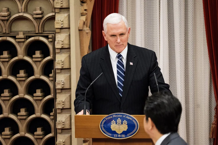 Michael Pence: tema central da 8ª Cúpula das Américas é a governabilidade democrática frente à luta contra a corrupção (Nicolas Datiche/Reuters)