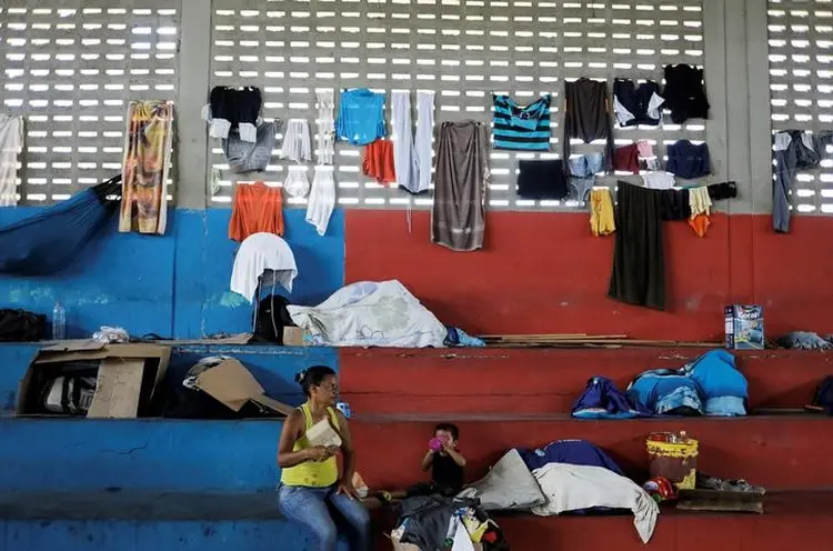 Refugiados da Venezuela: 42 mil imigrantes entraram em 2017 por via terrestre em Roraima e não saíram (Nacho Doce/Reuters)