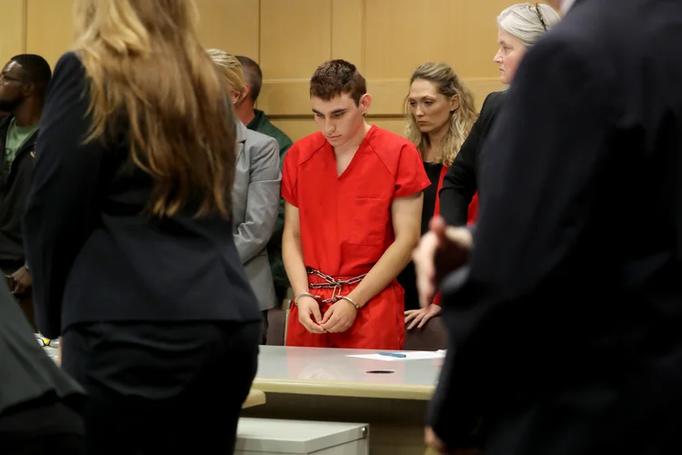 Nikolas Cruz: jovem enfrenta 17 acusações de assassinato premeditado após o ataque na quarta-feira à escola Marjory Stoneman Douglas (Mike Stocker/Pool/Reuters)