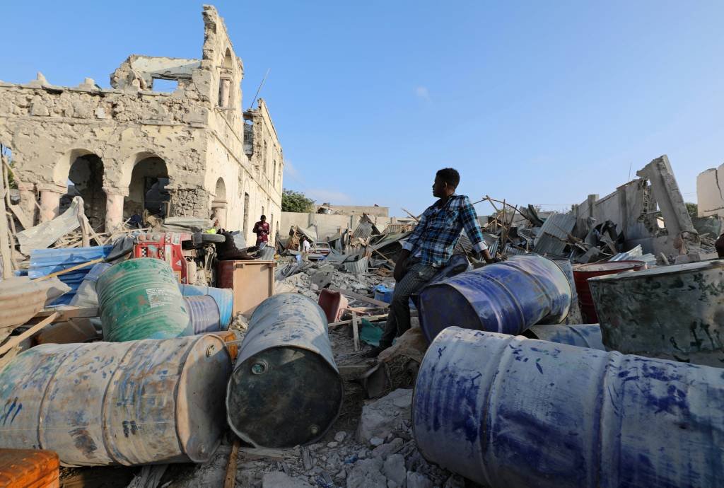 Atentado no palácio presidencial da Somália deixa 38 mortos