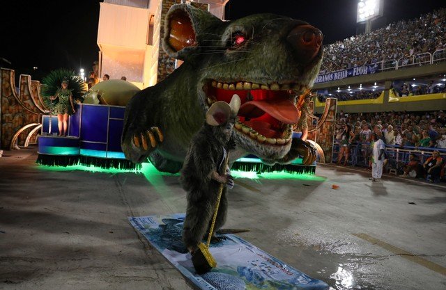 A Beija-Flor colocou o lamaçal do Brasil na Avenida