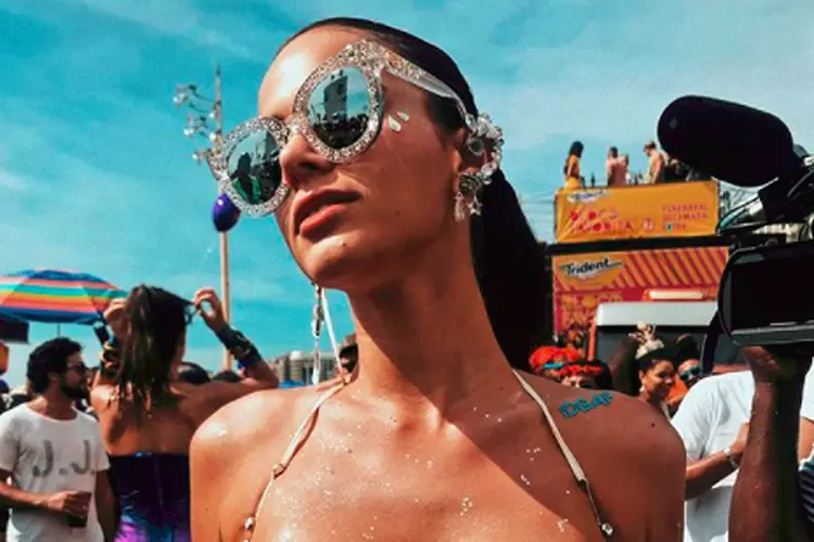 Bruna Marquezine no Carnaval: foto já teve 1,9 milhão de curtidas (Bruna Marquezine/ Instagram/Divulgação)