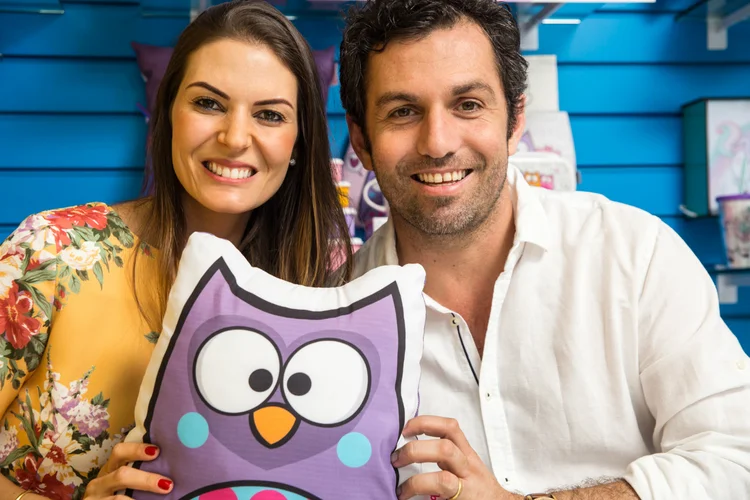 Bruna e Rafael Biasotto, da Uatt?: ideia a animação Bubu e as Corujinhas surgiu a partir de uma necessidade familiar (Bubu e as Corujinhas/Uatt?/Divulgação)