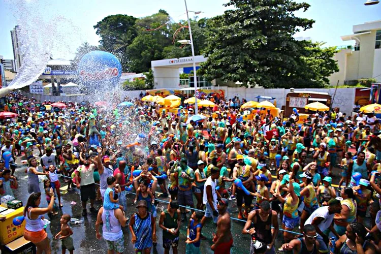 Carnaval: neste ano, haverá ao menos nove feriados com possibilidade de emenda (Prefeitura de Salvador/Divulgação)