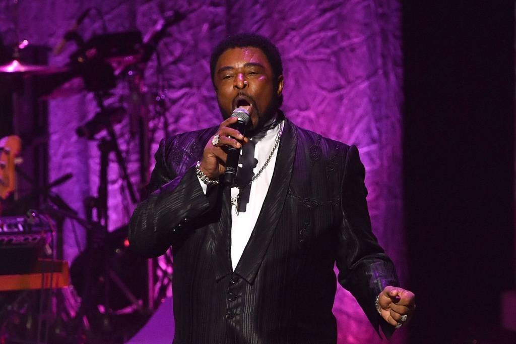 Morre ex-vocalista da The Temptations Dennis Edwards