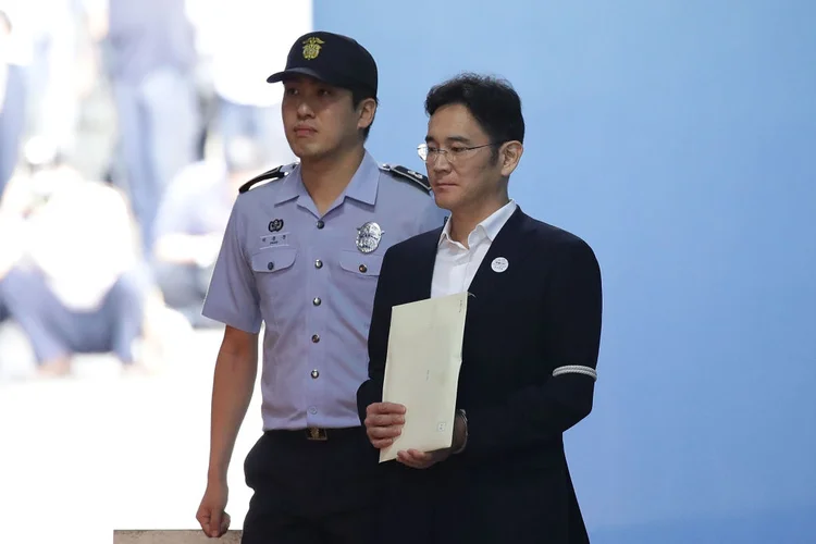 Lee Jae-yong tinha sido condenado em agosto do ano passado por subornar a ex-presidente sul-coreana, Park Geun-hye