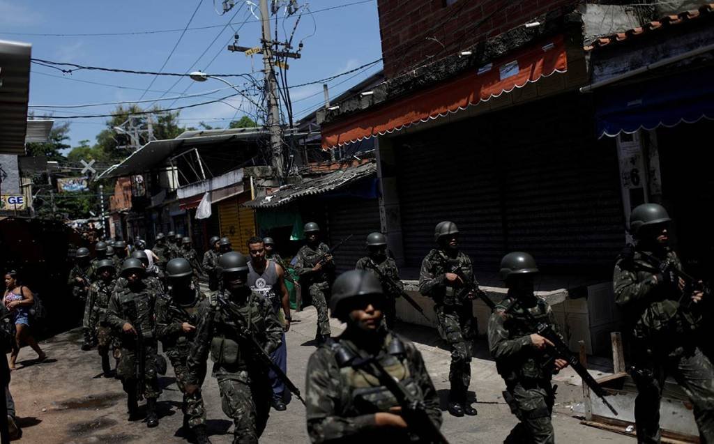 Em 25 anos, uso das Forças Armadas no Rio tem guinada