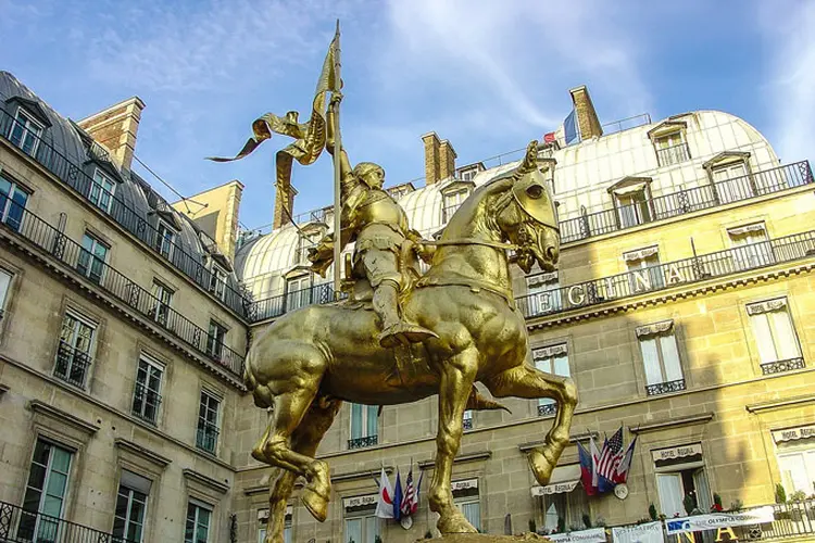 Joana d'Arc: ela é considerada heroína nacional da França (Pixabay/Divulgação)