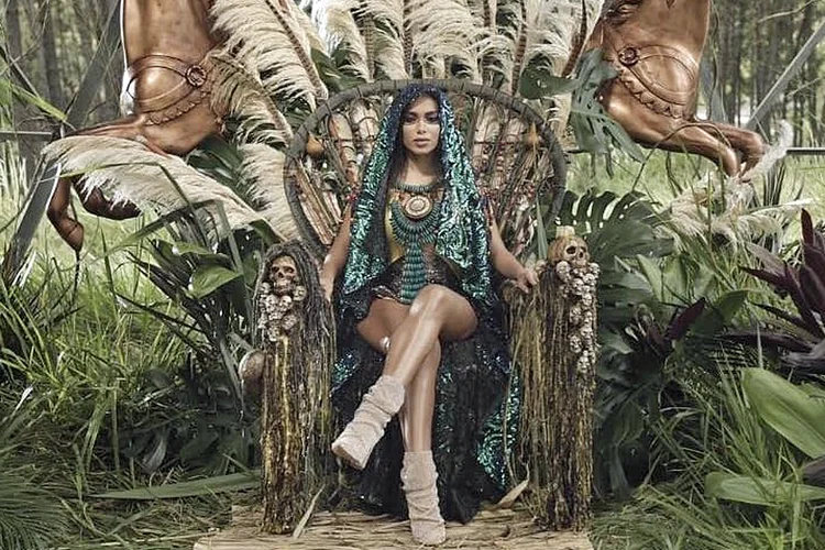 Anitta: "Sempre quis fazer algo diferente na minha vida: conquistar desafios, coisas novas" (YouTube/Reprodução)