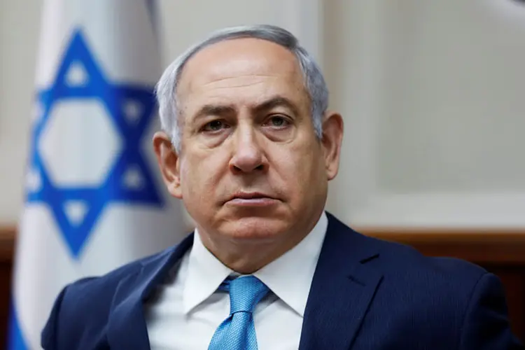 Benjamin Netanyahu: primeiro-ministro israelense apareceu na televisão para explicar provas contra o Irã (Ronen Zvulun/Reuters)