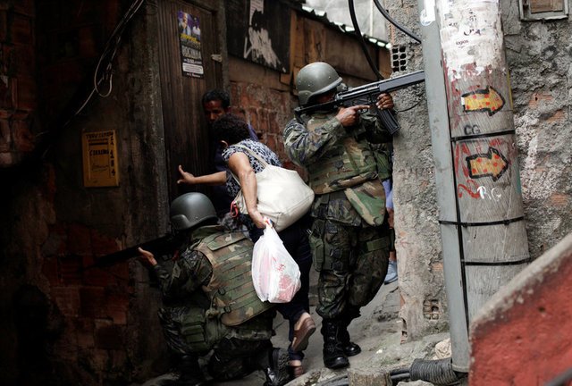 Número de tiroteios no Rio subiu 25% durante intervenção federal