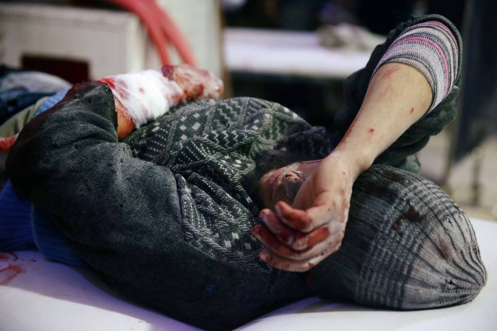 Guerra na Síria já matou meio milhão de pessoas, denuncia ONG