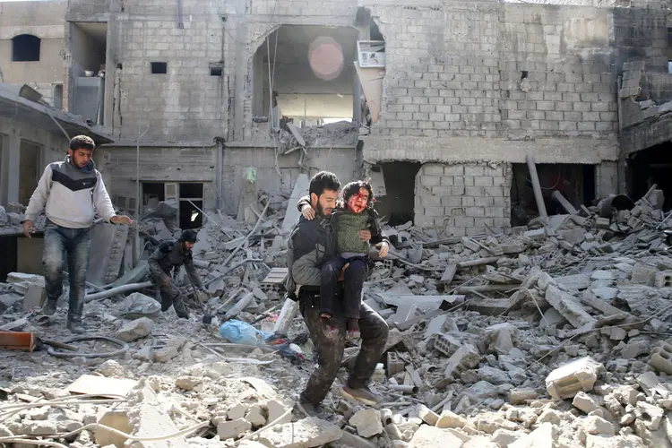 Síria: a força aérea da Rússia, aliada do regime de Bashar al-Assad, bombardeou Ghuta Oriental pela primeira vez em três meses na terça-feira (Bassam Khabieh/Reuters)