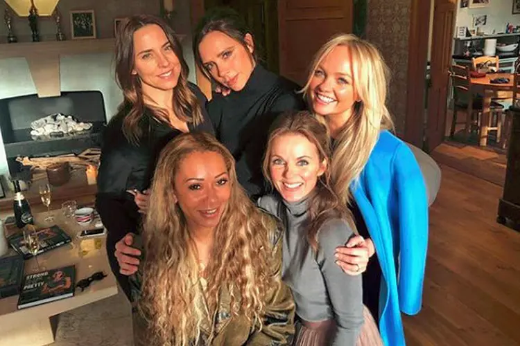 Spice Girls: além das quatro integrantes originais, cantora Jess Glynne também irá fazer parte do grupo na turnê (Geri Horner/ Instagram/Divulgação)